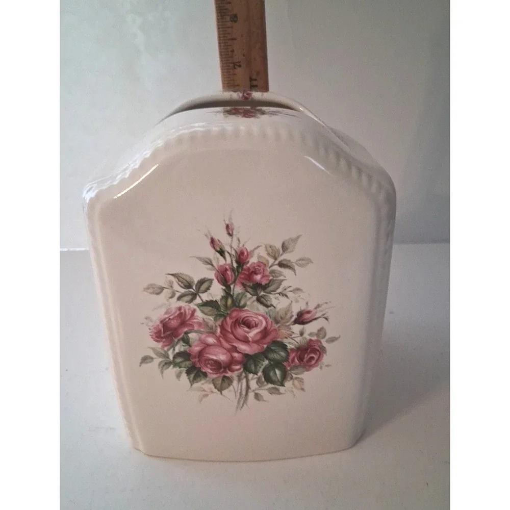 VTG Tissue Box Cover Floral Cottagecore Athena California Pottery USA made